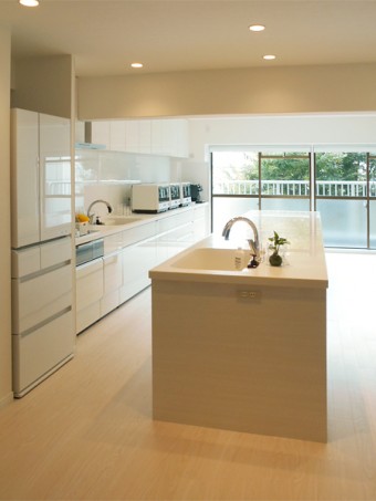 中古マンションをお料理教室のキッチンスタジオに